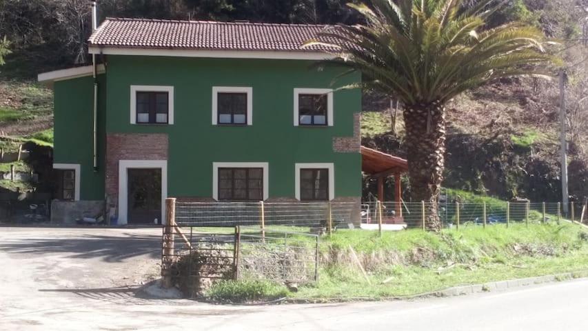 Hotel Penacabrera 1 Santolaya de Cabranes Eksteriør bilde